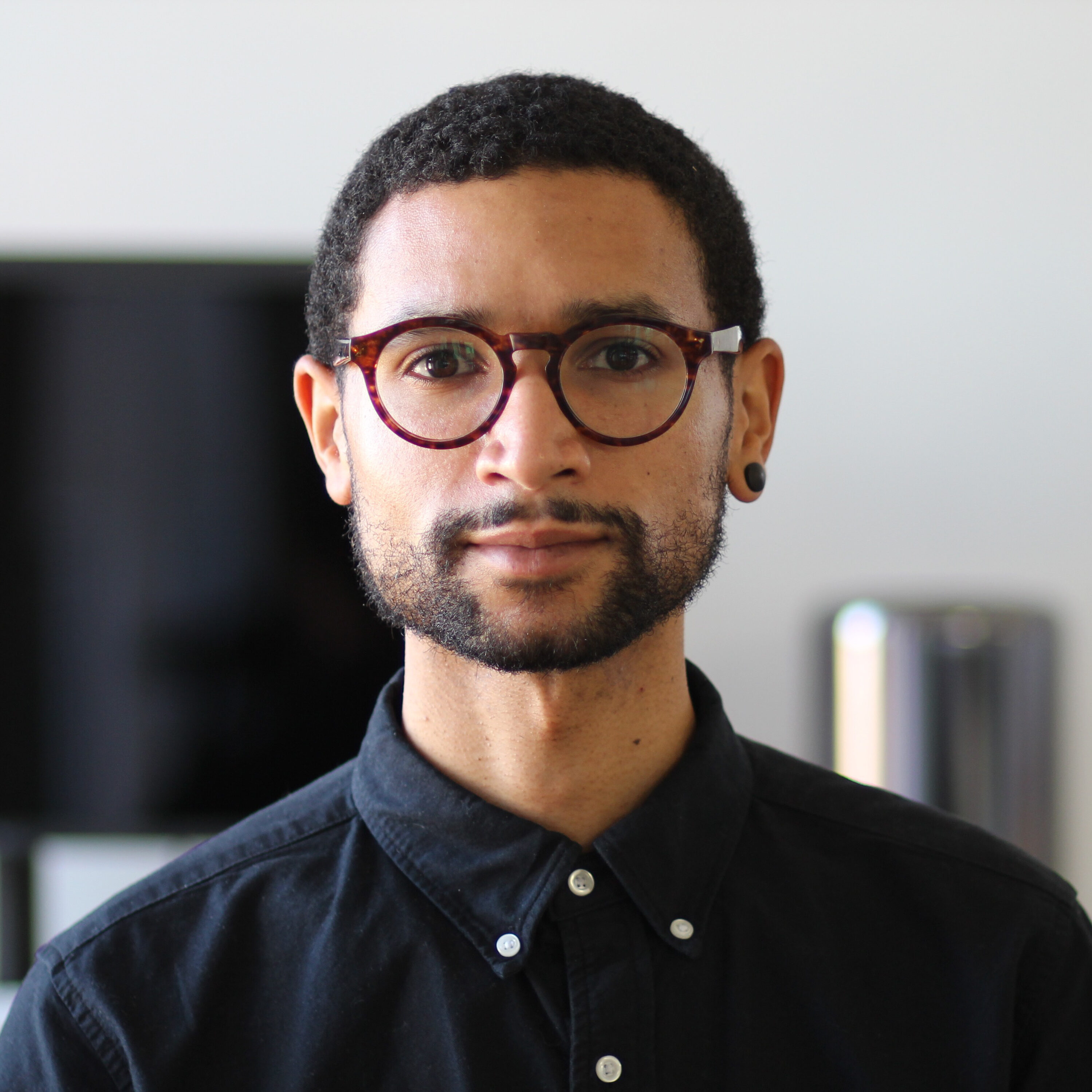 Headshot of Stephen Surlin