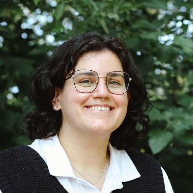 Headshot of Faezeh Daemi